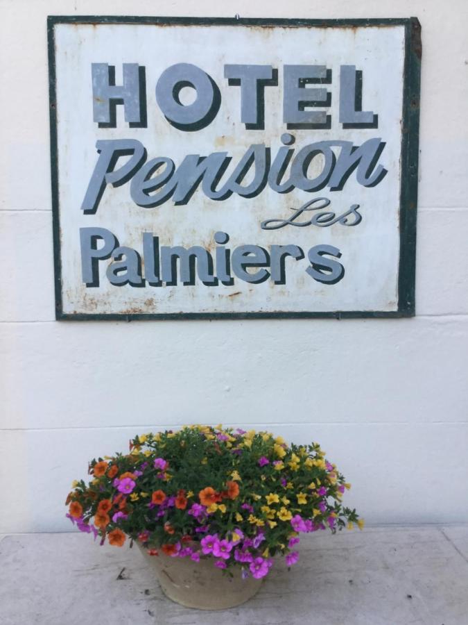 Bed and Breakfast Les Palmiers Грасс Экстерьер фото